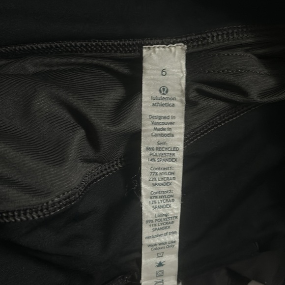 Lululemon Black Speed Ups Size 6 4” inseam - Picture 3 of 3